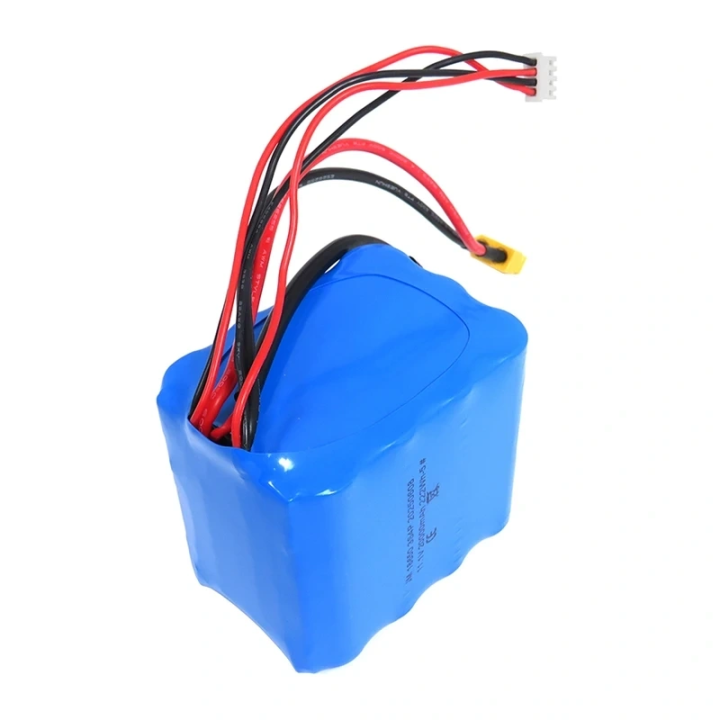 FLYTEC V080 Basic Bait Boat + Battery
