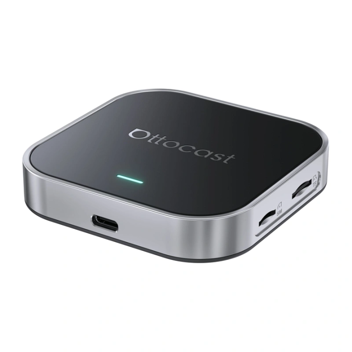 Ottocast OttoAibox E2 CarPlay/Android wireless car adapter